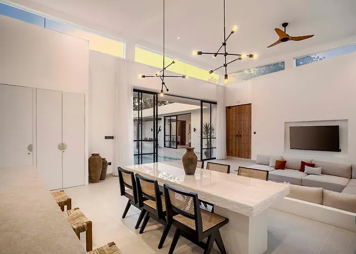 Apricot House By Alfred In Bali Villa Uluwatu (Bali)